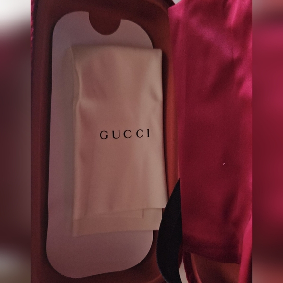 Gucci women's square/ rectangular sunglasses - Picture 10 of 10